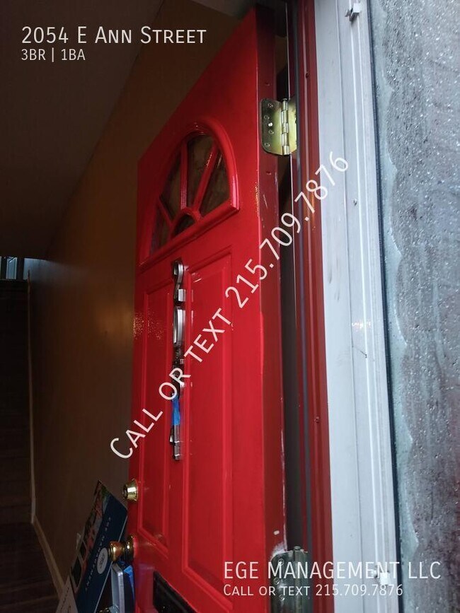 Building Photo - 2054 Ann St