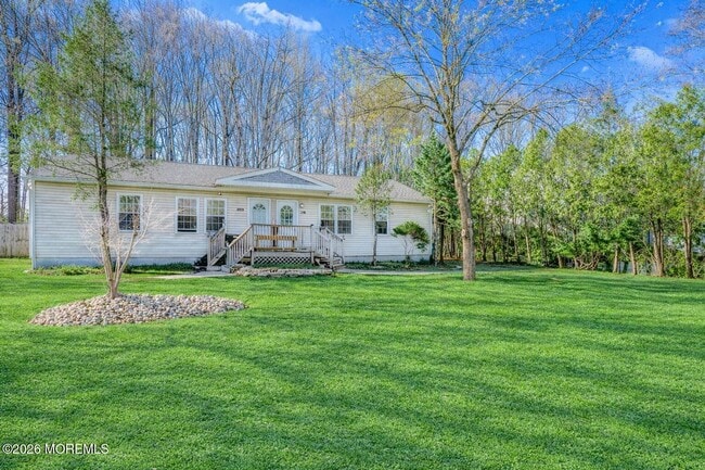 Building Photo - 28 Oak Ln