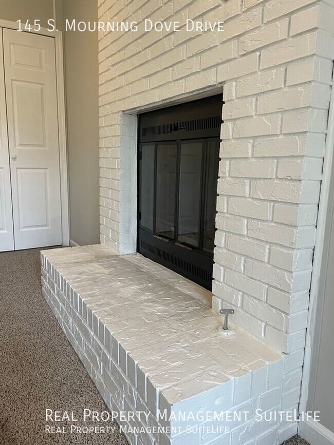 Building Photo - 145 N Mourning Dove Dr