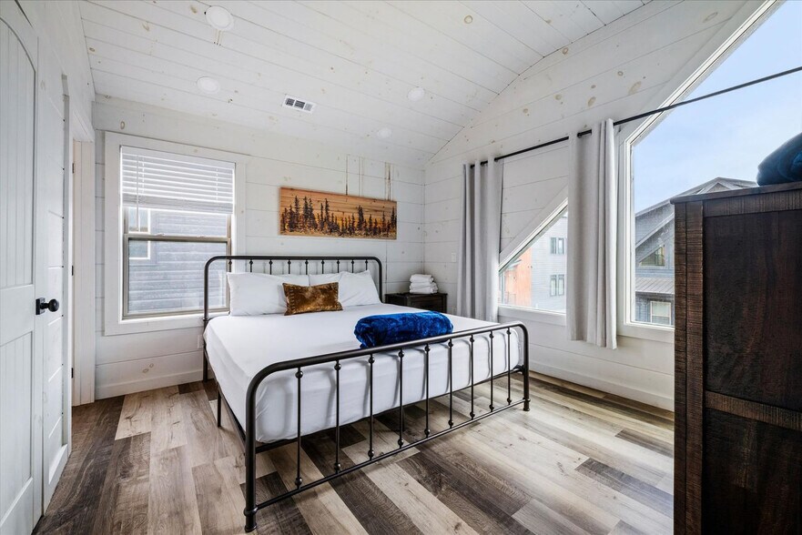 Building Photo - 532 Warbonnet Wy