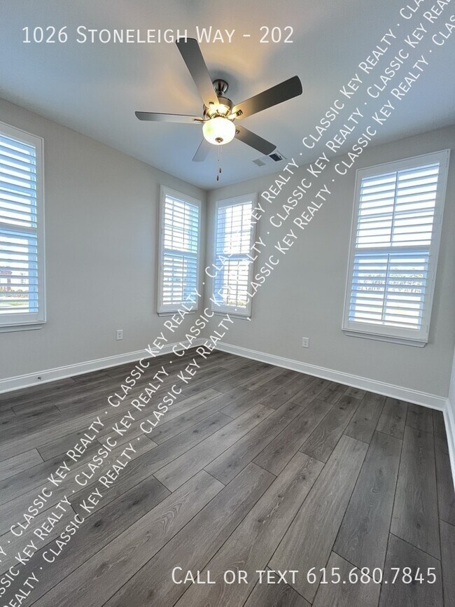 Building Photo - 1026 Stoneleigh Ln