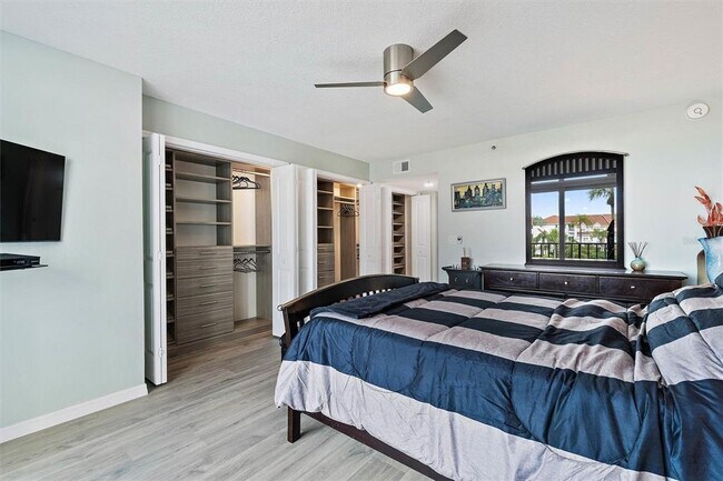 Building Photo - 19111 Vista Bay Dr