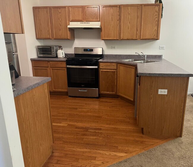 Building Photo - 542 Timber Dr