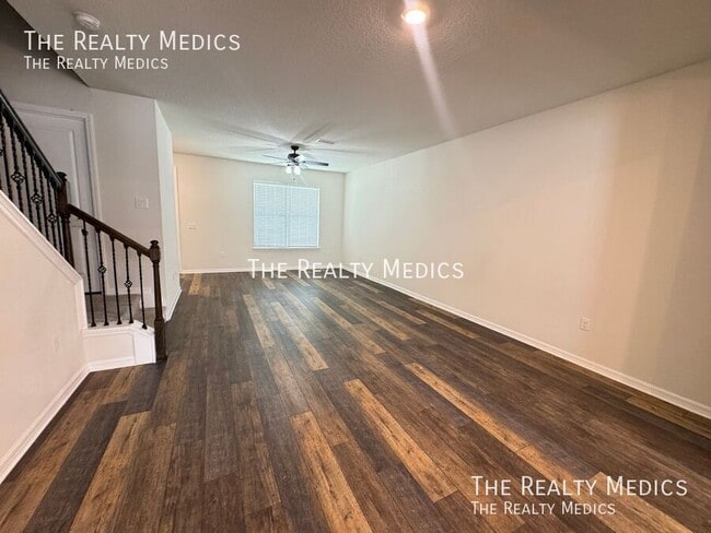 Building Photo - 1375 Painted Bunting Ave