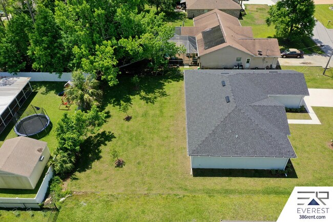 Building Photo - 17 Prestwick Ln