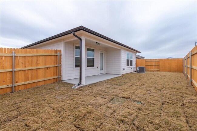 Building Photo - 612 Roaring Fork Ln