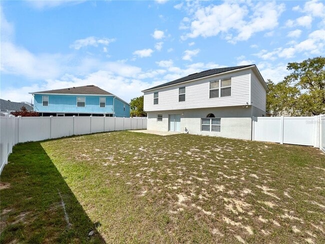 Building Photo - 1035 Ronlin St