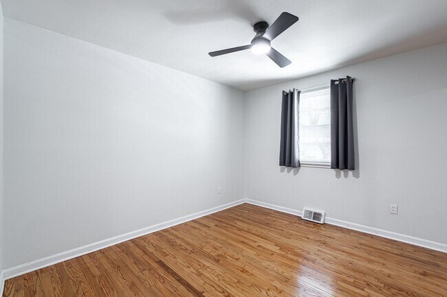Building Photo - 432 N Patrick St