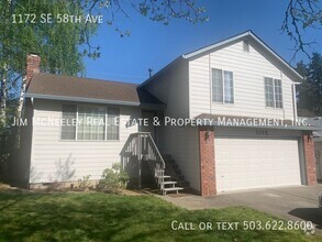 Building Photo - Split-level 3 bedroom home in great neighb...