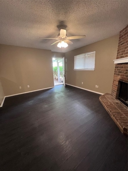 Building Photo - 734 Lariat Ln