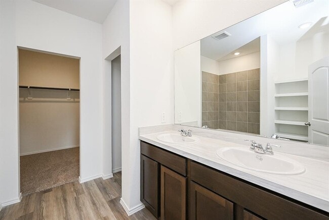 Building Photo - 16822 Paintbrush Holw Ln