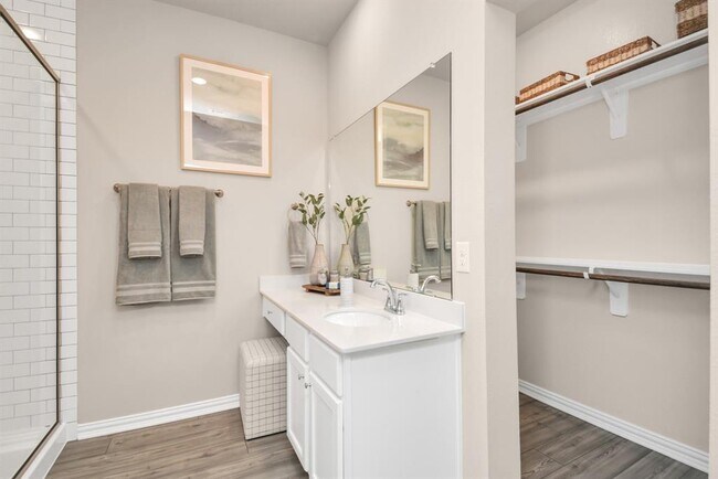 Building Photo - 4603 Aurora Gln Dr