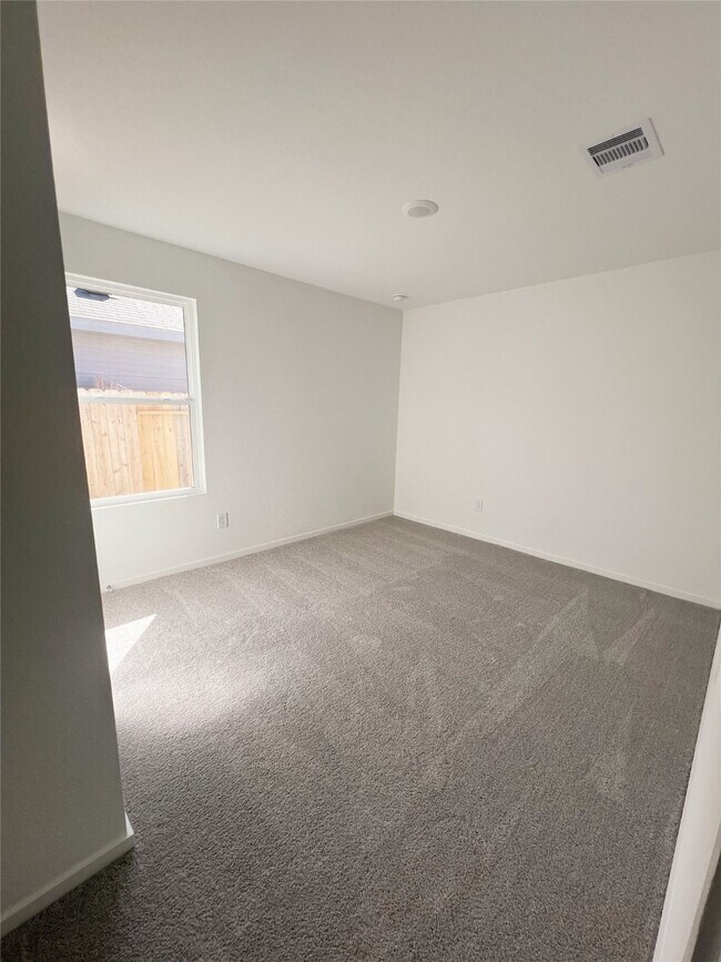 Building Photo - 12526 Mountain Daisy Rd