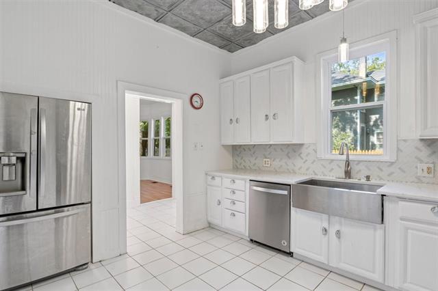 Building Photo - 1123 W Gandy St