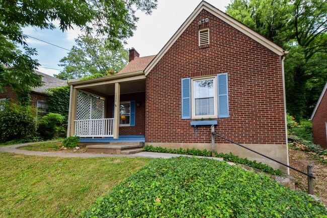 Building Photo - 1334 Woodbine St SE