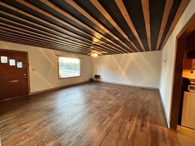 Building Photo - 806 Jackson St