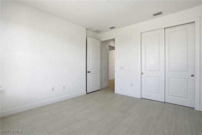 Building Photo - 1954 Fresno Ave