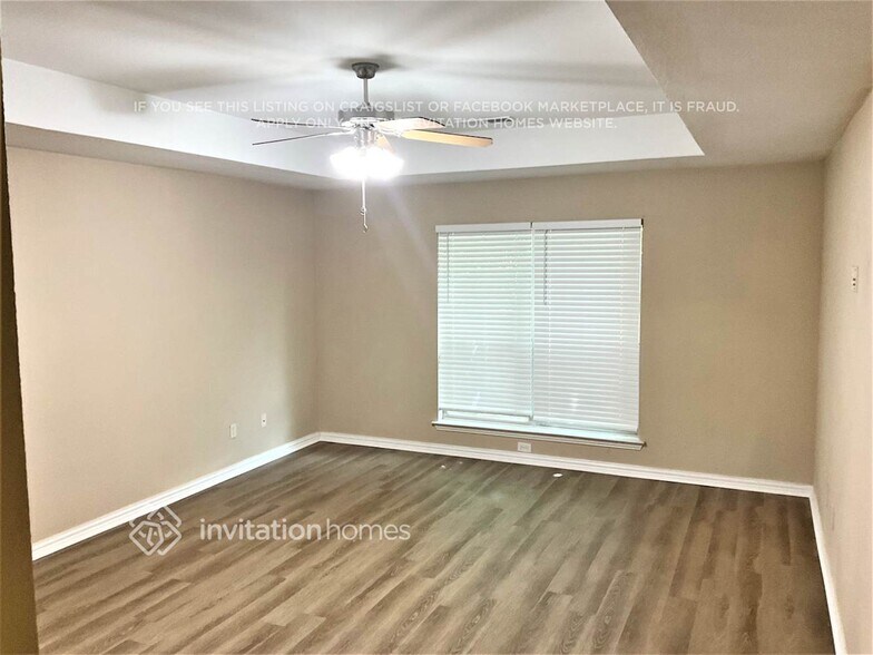 Building Photo - 512 Hidden Meadow Ct