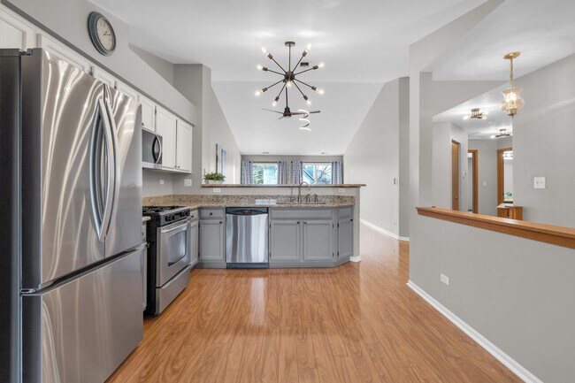 Building Photo - 239 Camel Bend Ct