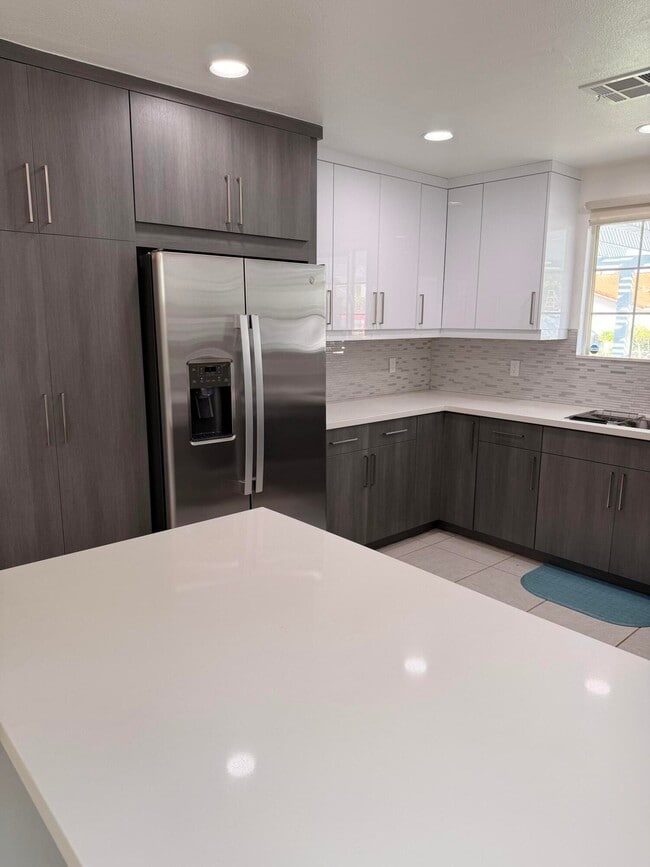 Building Photo - 51905 Avenida Velasco