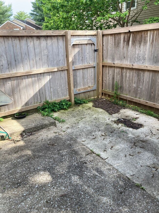 Building Photo - Great 2 Bed 1.5 Bath Home in Franklin!