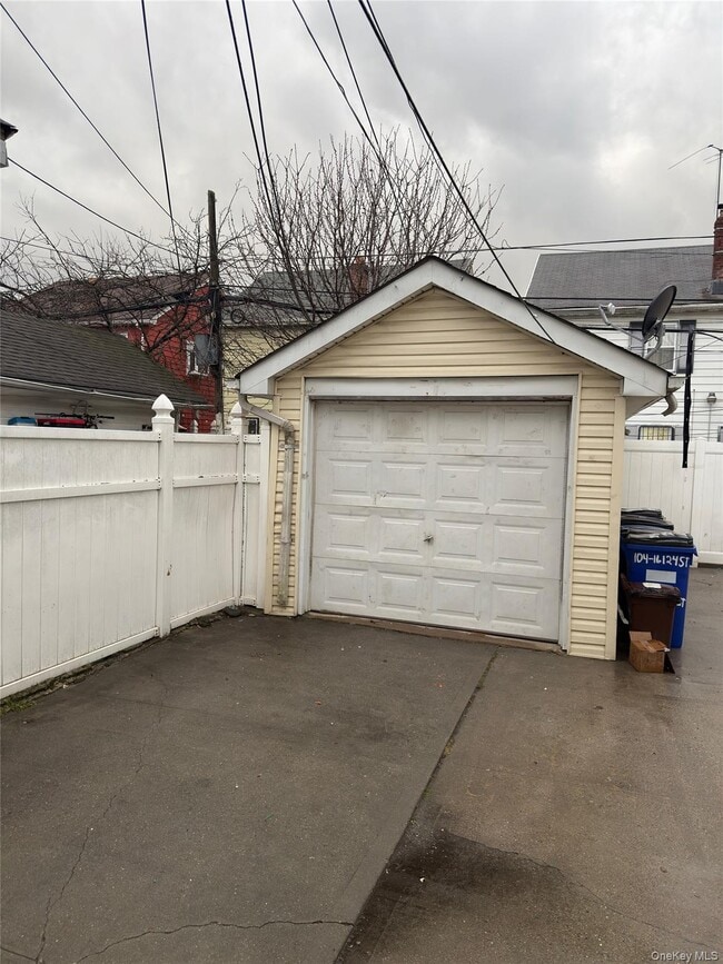 Building Photo - 104-16 124th St