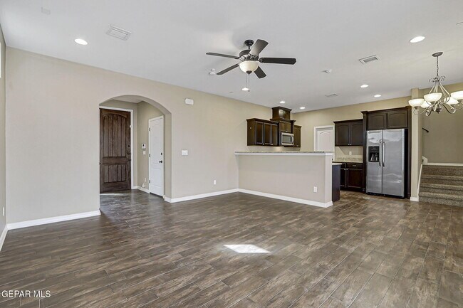 Building Photo - 2436 Eastern Sky St