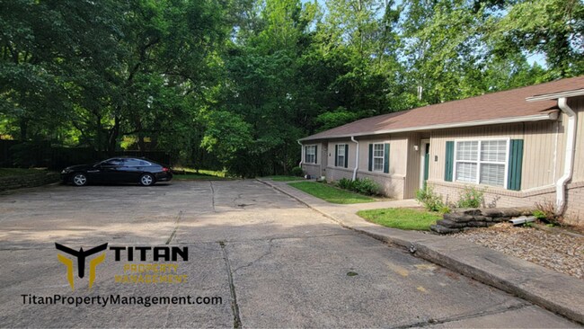 Building Photo - 2 bed/2 bath Apartment