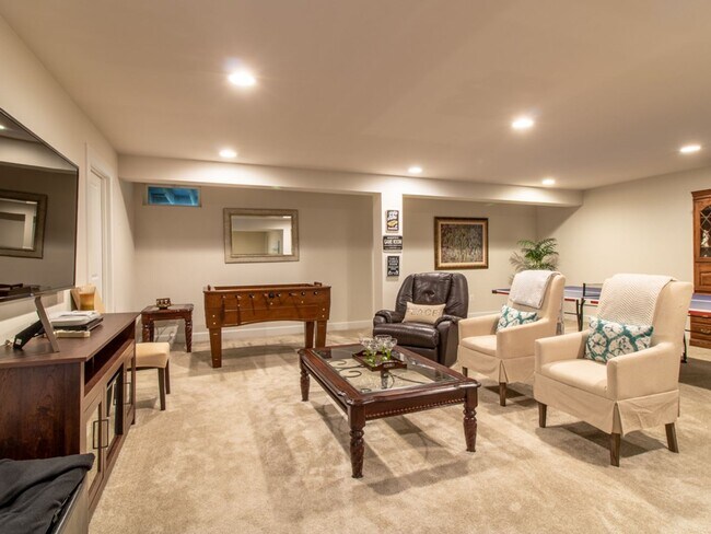 Building Photo - 31832 Carmine Dr