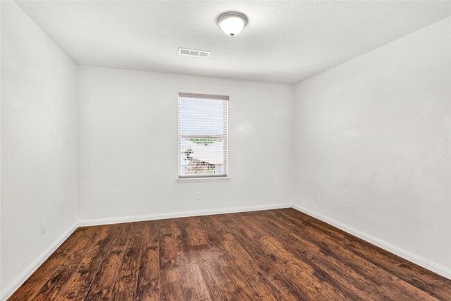Building Photo - 1202 Arizona Dr