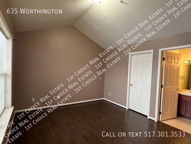 Building Photo - 635 Worthington-