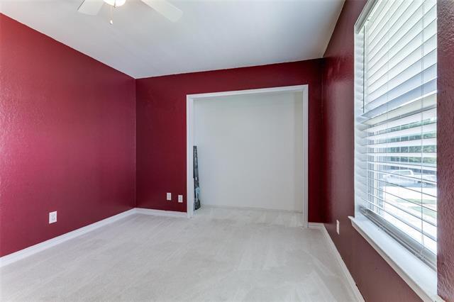 Building Photo - 606 Ridgeline Dr