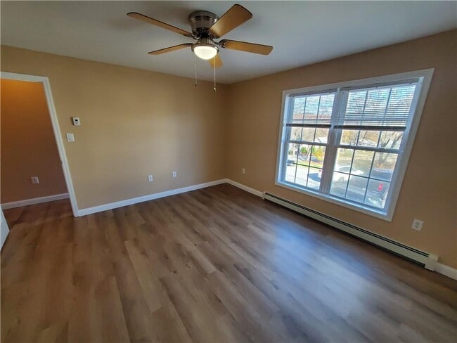 Building Photo - 35 Mapleville Main