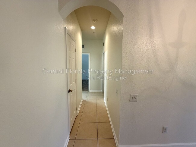 Building Photo - 6084 Stevenson Dr