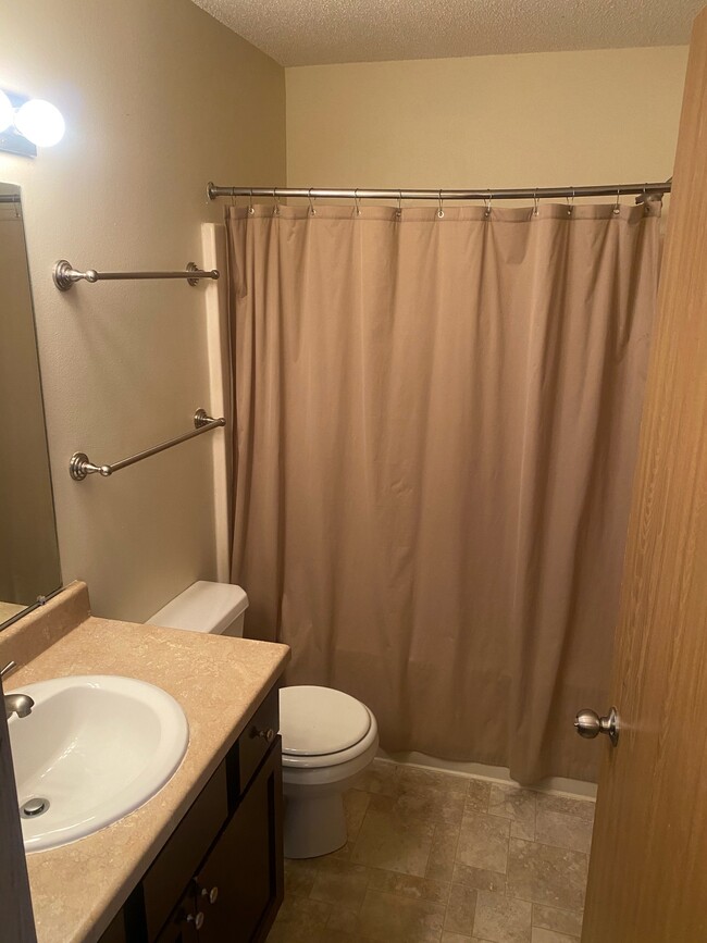 Building Photo - 4310 Maricopa Dr