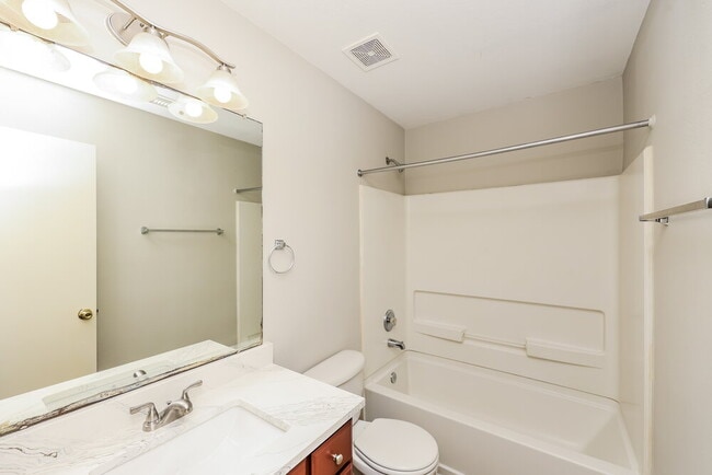 Building Photo - 20627 Sycamore Crest Ln