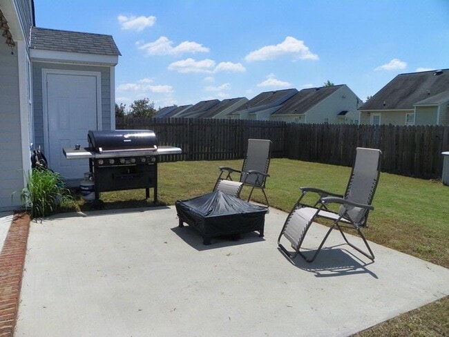 Building Photo - 4112 Huntsmoor Ln