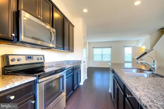 Building Photo - 58 Iron Gate Rd