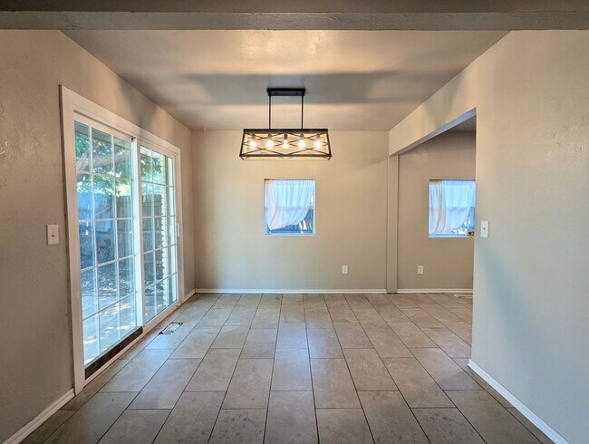 Building Photo - 1416 NW 103rd St