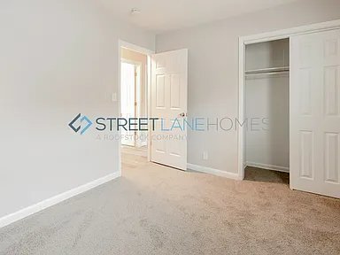 Building Photo - 2932 Lasalle St