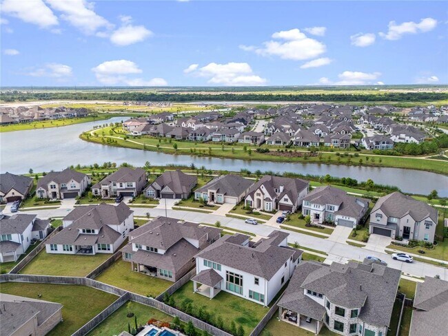 Building Photo - 21323 Blue Wood Aster Ct