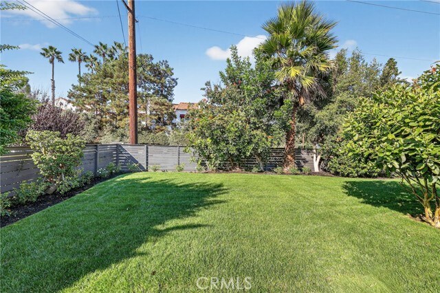 Building Photo - 302 Cleveland Dr