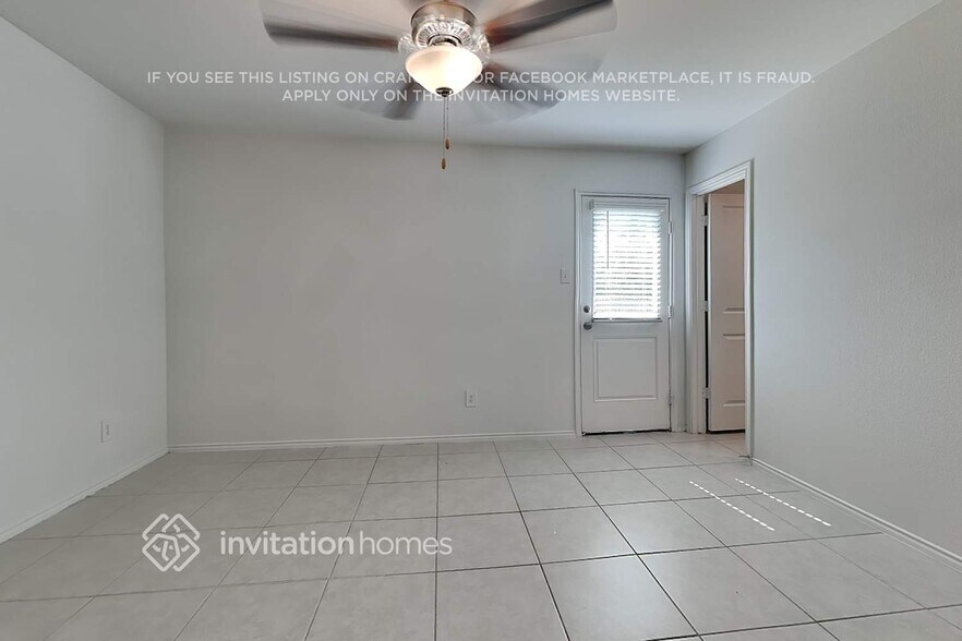 Building Photo - 3018 Wallace Wls Ct