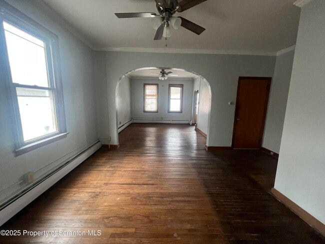 Building Photo - 504 Storrs St