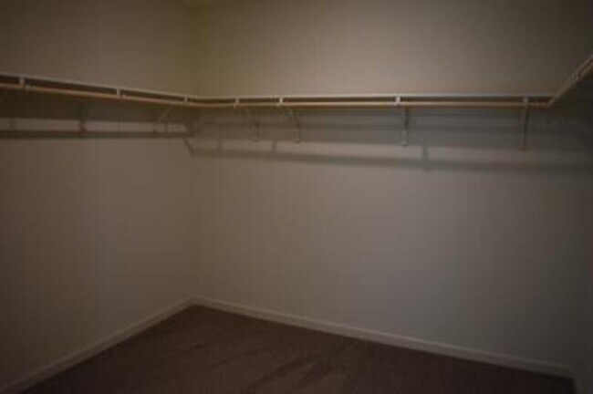 Building Photo - 4297 Lasalle Dr