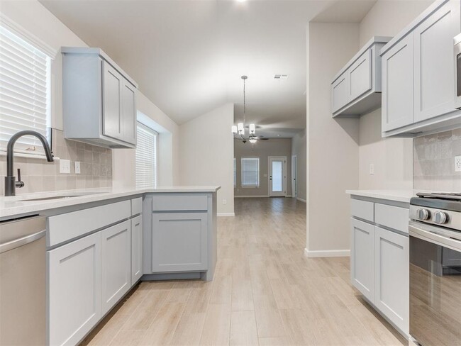 Building Photo - 18012 Austin Ct