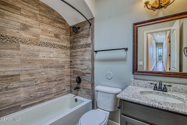 Building Photo - 14509 Holly Springs