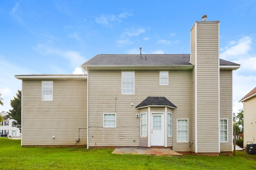 Building Photo - 95 Hazelhurst Dr