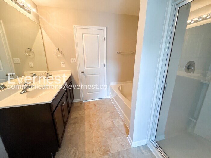 Building Photo - 4281 Long Arrow Dr