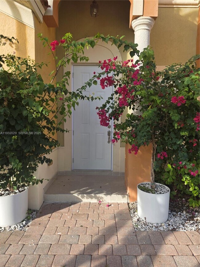 Building Photo - 16643 SW 80th Terrace